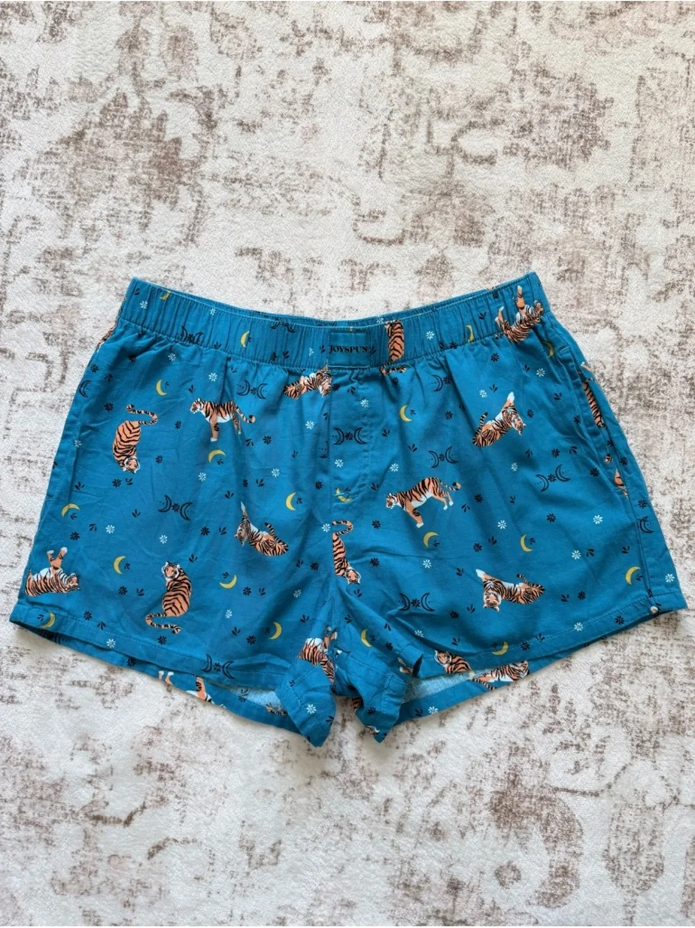 Joyspun Women’s woven pajama Boxer Shorts, 3” inseam - Picture 2 of 13